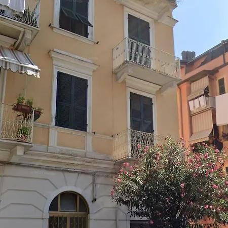 Door To 5 Terre Apartamento La Spezia