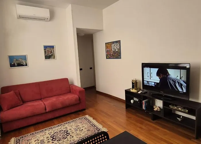 Apartment Door To 5 Terre